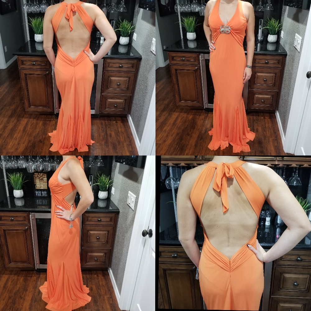 🧡GORGEOUS🧡 Backless Orange Formal Gown!